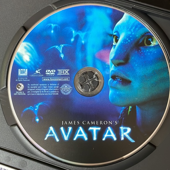 3/$10 - James Cameron’s “Avatar” - Picture 2 of 5
